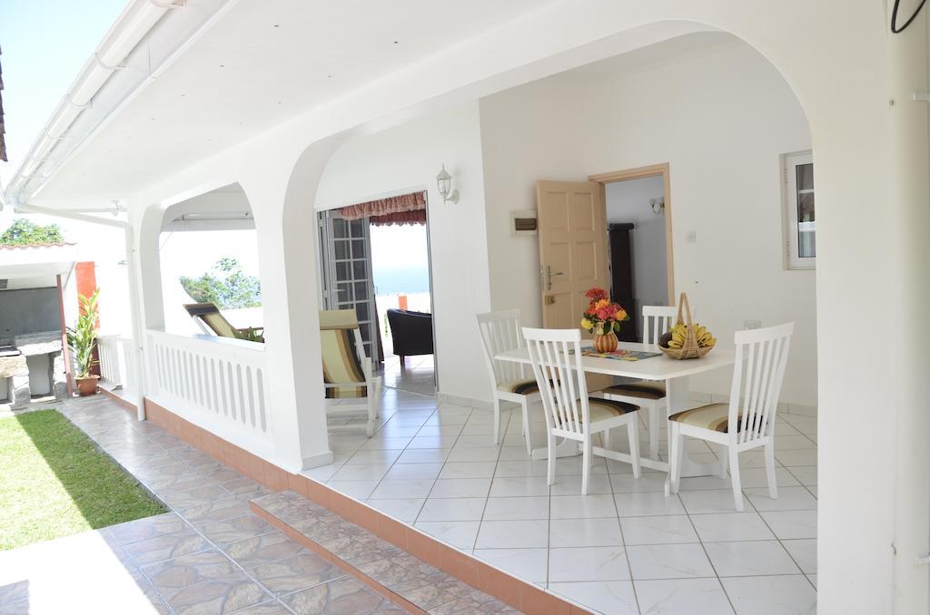 Ixora Villa Anse Royale Rum bild