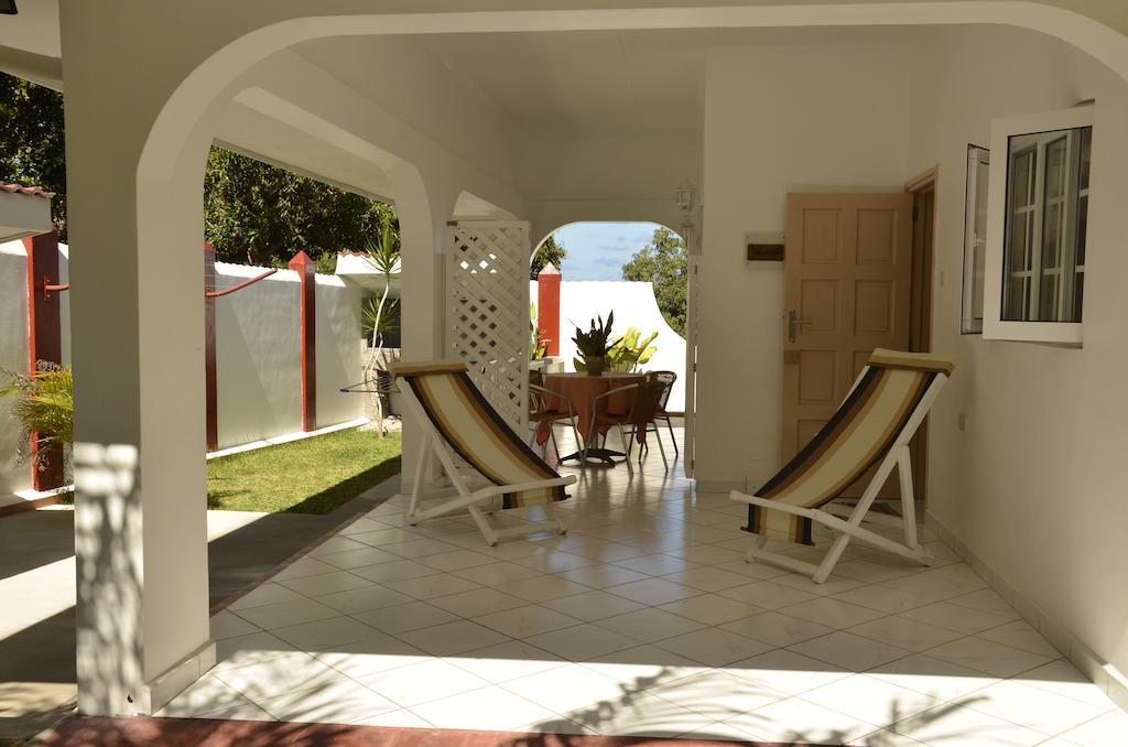 Ixora Villa Anse Royale Rum bild